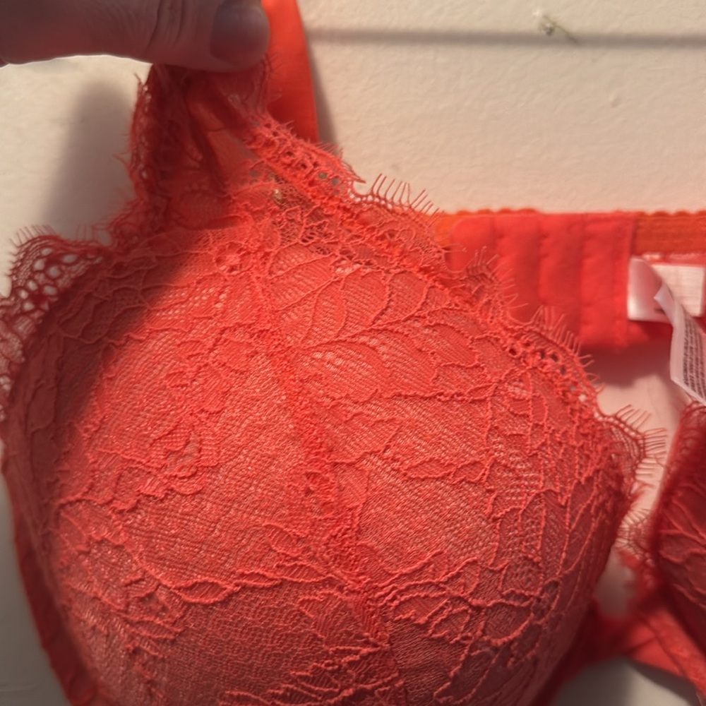 Bra - Picture 3 of 3